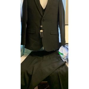 Men's Braveman 3pc suit 40R/34W NWT